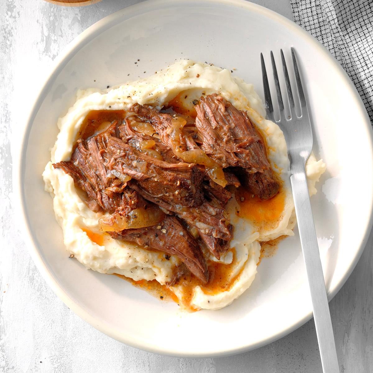 favourite slow cooker recipes - Shredded green Chile beef