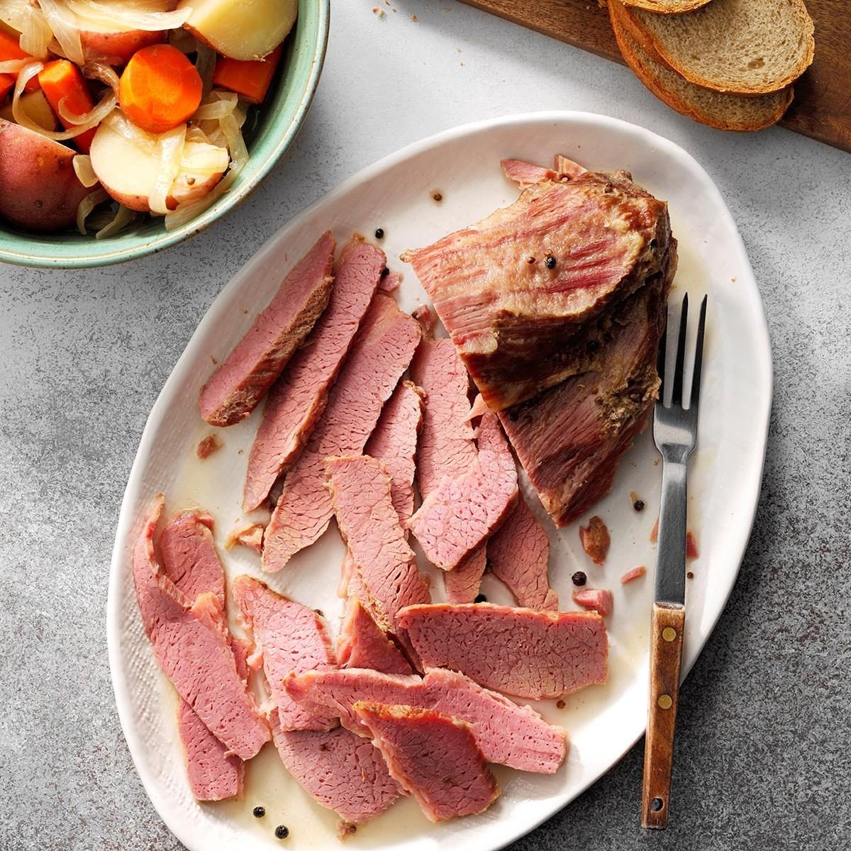 favourite slow cooker recipes - Slow-cooked corned beef