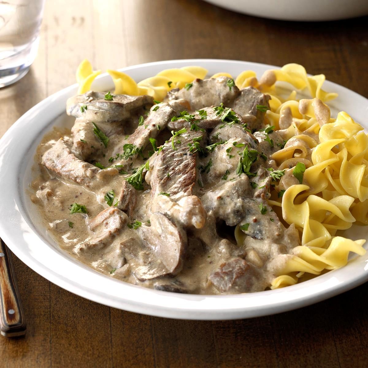 favourite slow cooker recipes - Slow-cooker beef stroganoff