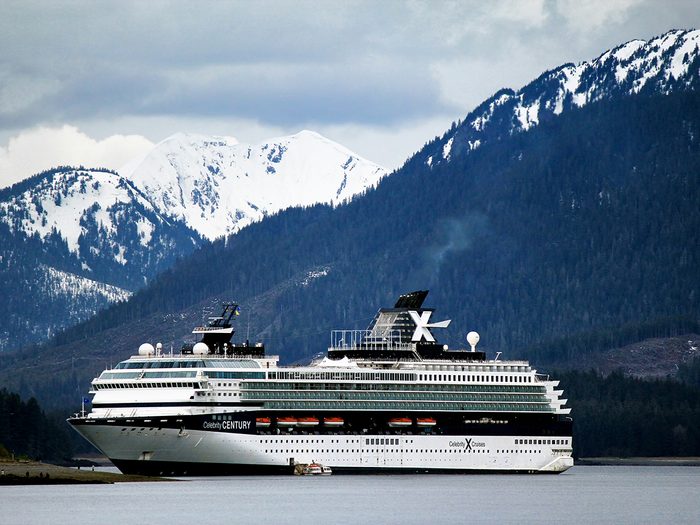 Boat pictures - Cruise ship in Alaska