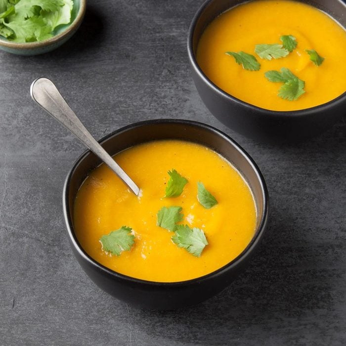 healthy winter soups - Vegan Carrot Soup