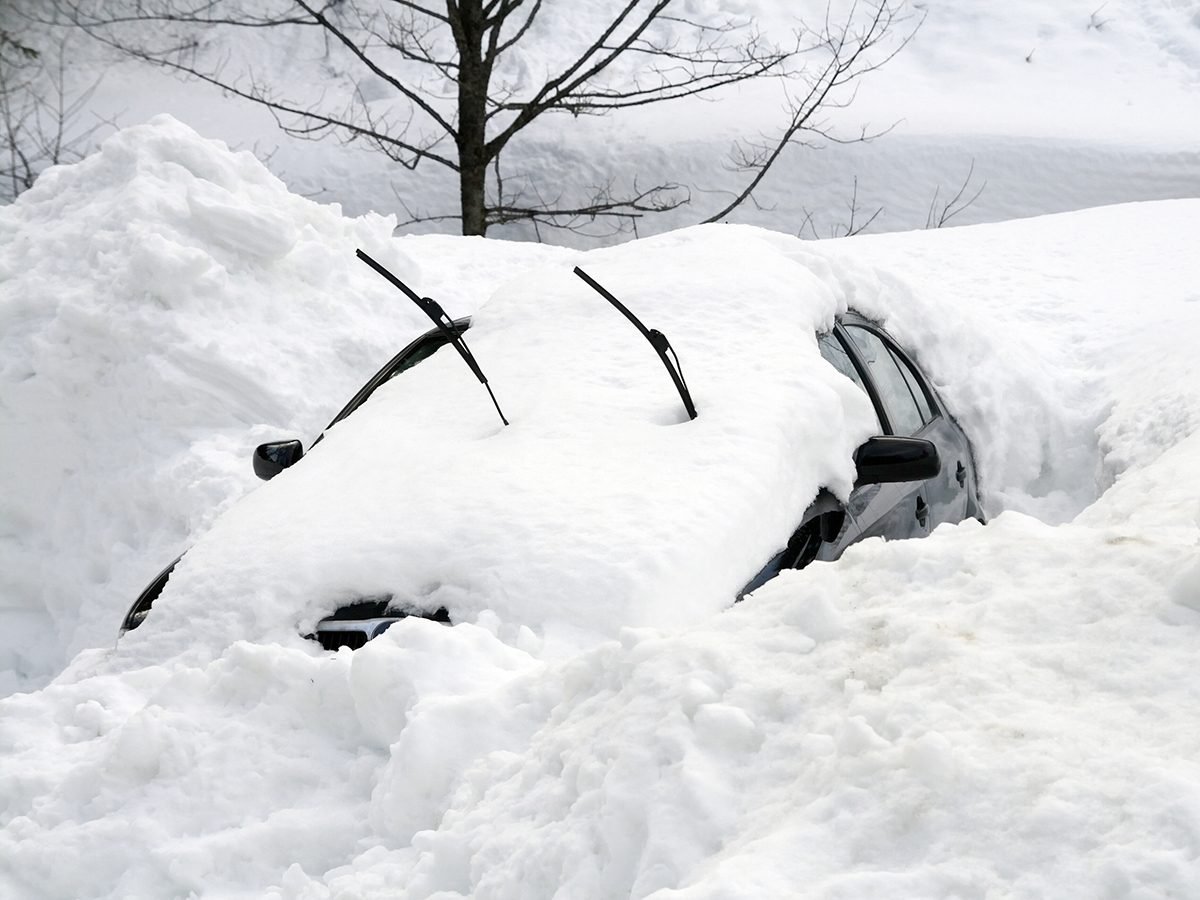 How to Remove Snow from Your Car Quickly