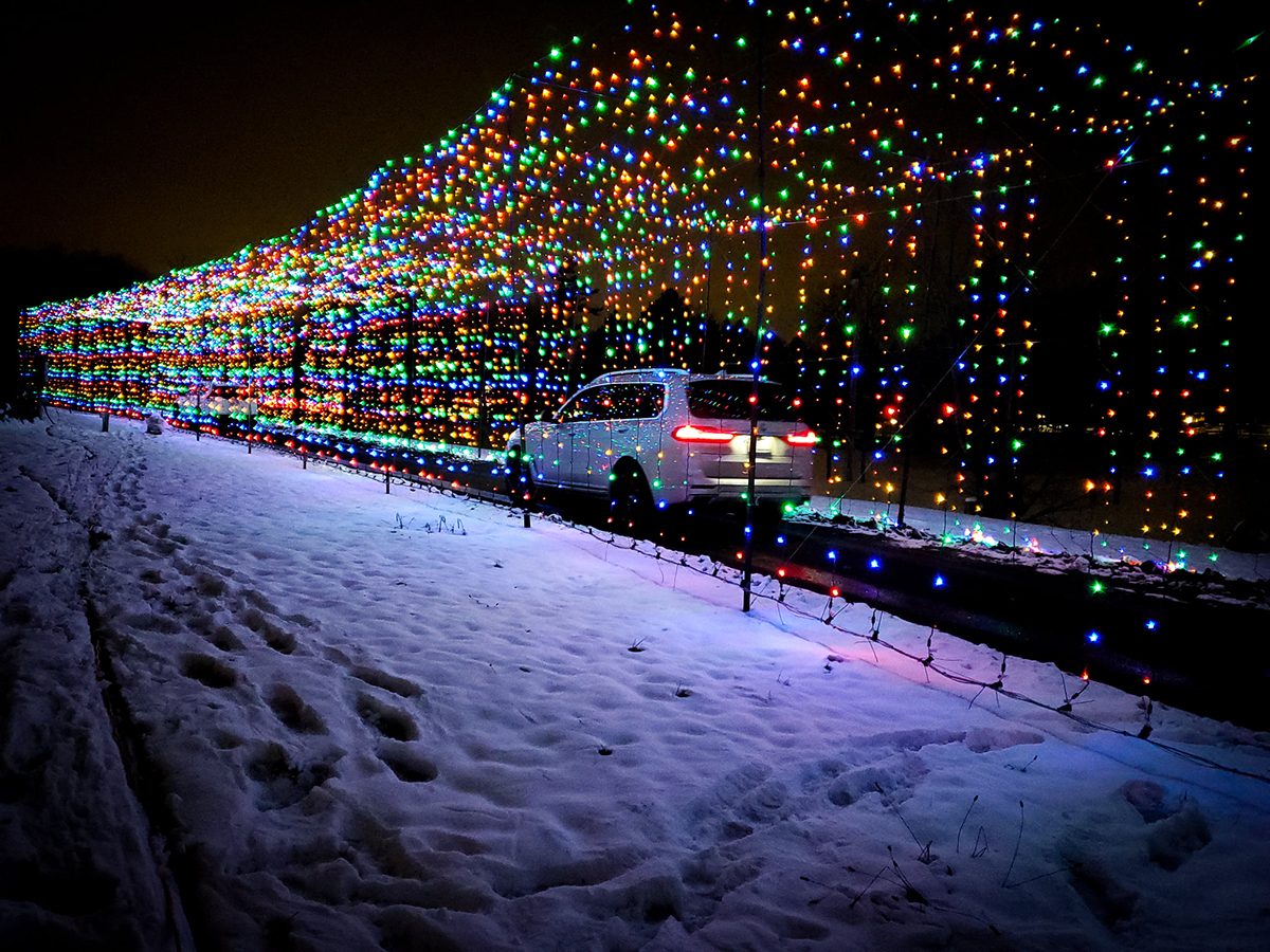 Drive-through light displays across Canada - Bingeman's Gift of Lights