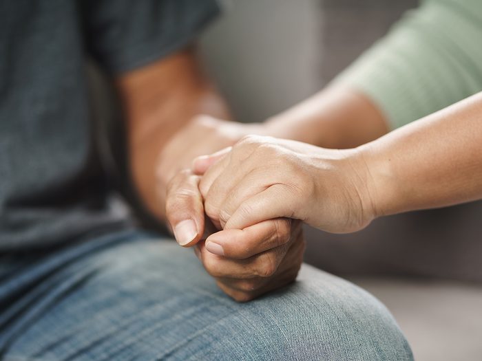 How to help someone with depression - holding hands