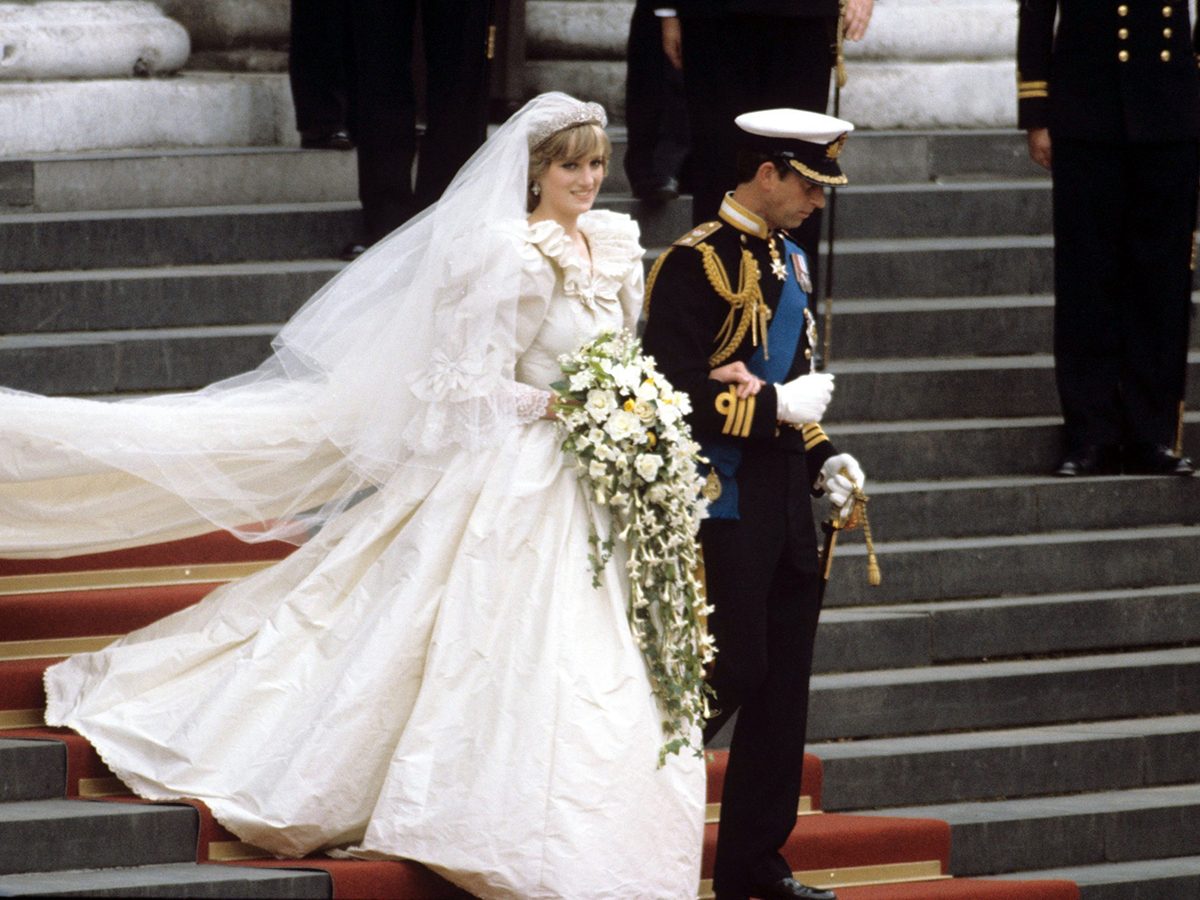 Princess Diana's Backup Wedding Dress ...