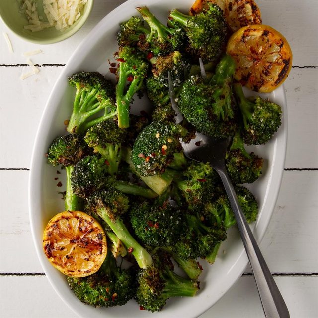 low carb dinner ideas - Grilled Broccoli