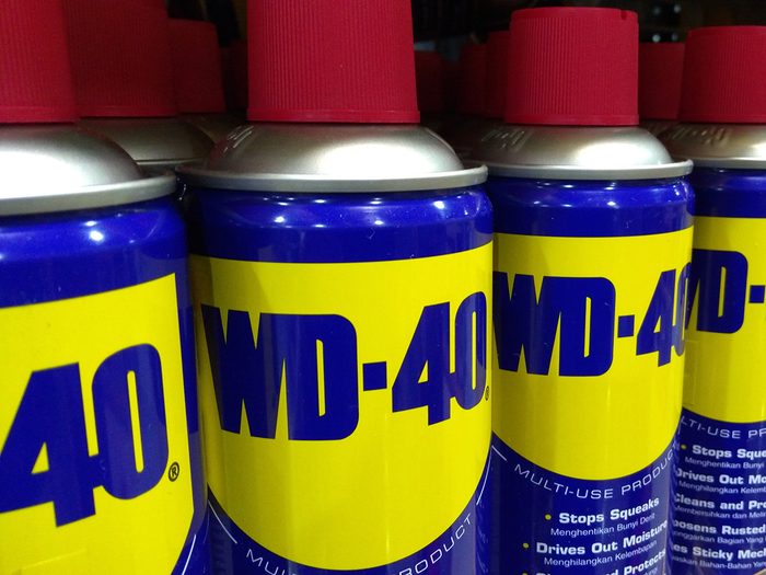 Cans of WD40 on store shelf