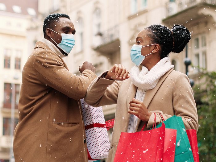 Christmas fun facts - Holiday shopping in pandemic face masks