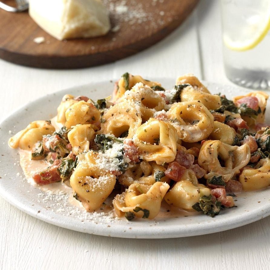 Quick Dinner Ideas - Tortellini with Tomato Spinach Cream Sauce
