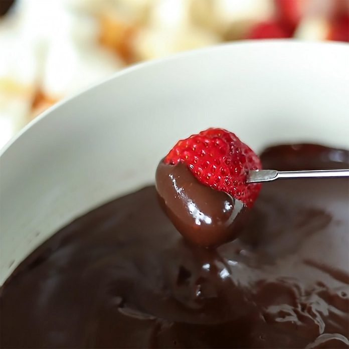 2 Ingredient Chocolate Fondue valentines desserts