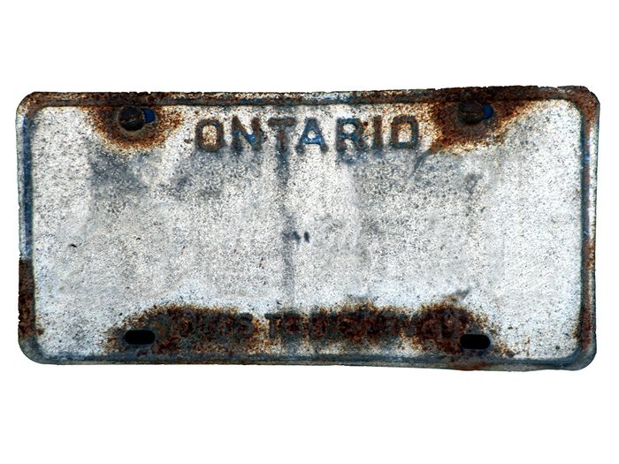 Car problems - unreadable Ontario license plate