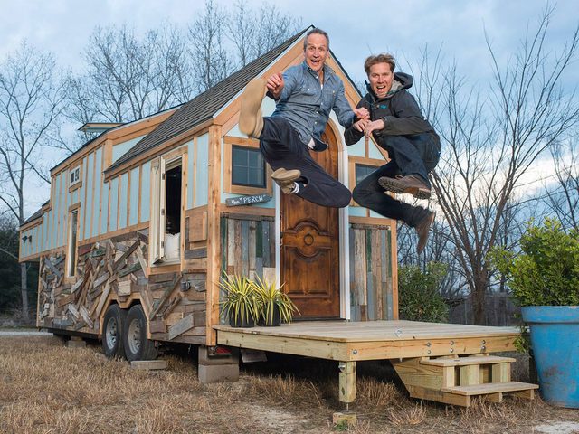 Best home organizing shows on Netflix Canada - Tiny House Nation