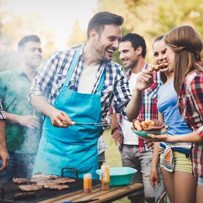 Best grilling tips - friends at backyard BBQ