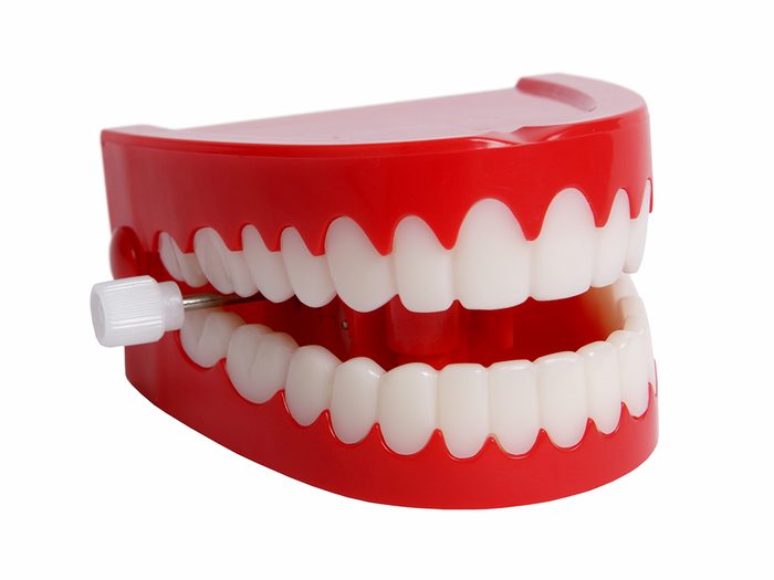 Clean jokes - wind-up teeth