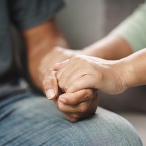 How to help someone who is depressed - holding hands