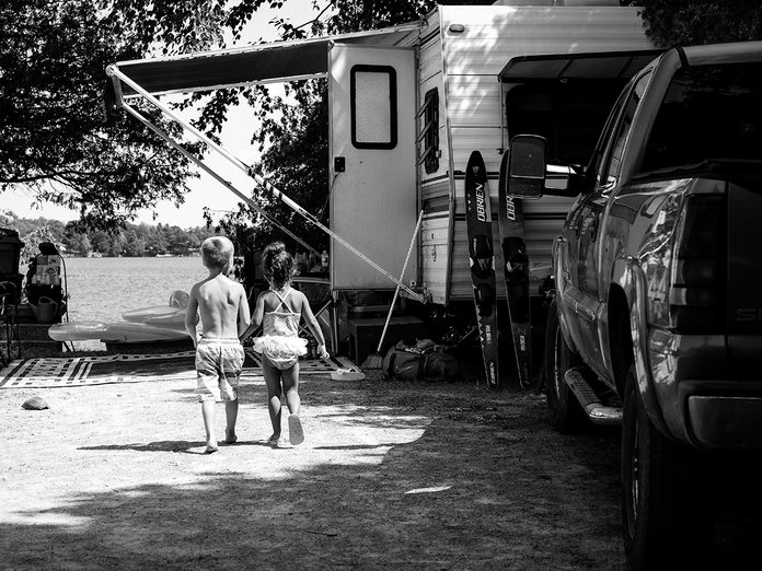 Road Trip Trailer - Kids in black and white