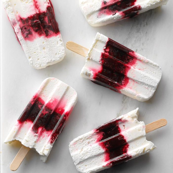 Creamy Layered Blueberry Ice Pops - popsicle recipes
