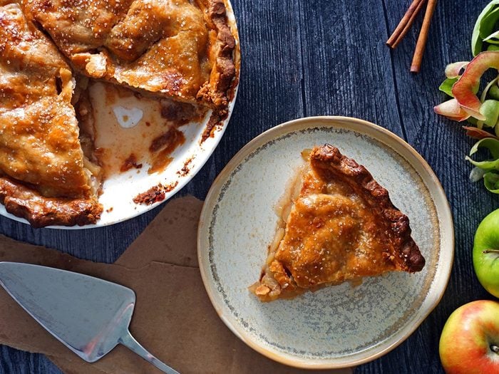 Paper bag apple pie recipe - slice of apple pie