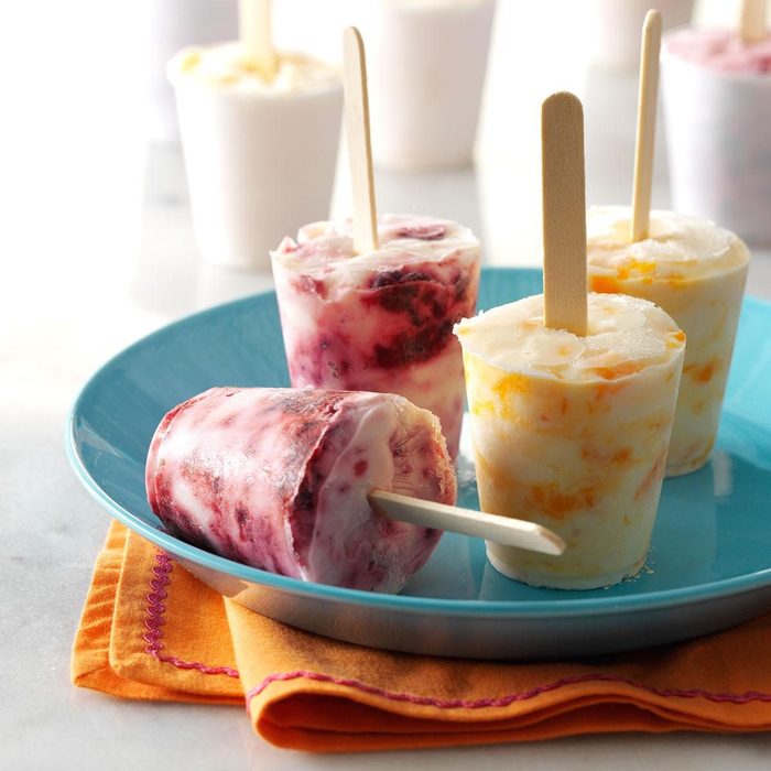 frozen berry & yogurt swirls - popsicle recipes