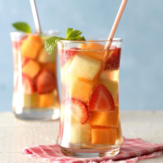 Strawberry Melon Fizz - summer drinks