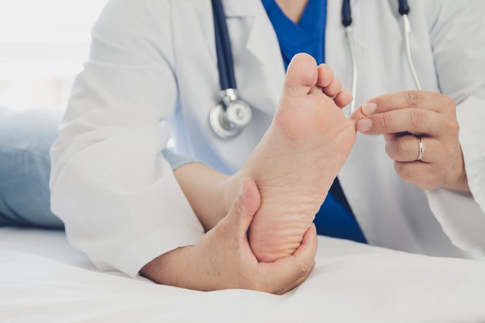 Foot symptoms - spooned nails