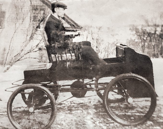Fossmobile - George Foote Foss driving In 1897