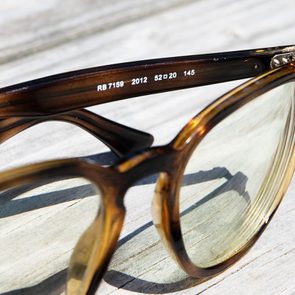 What numbers on glasses mean - eye glasses numbers on arm