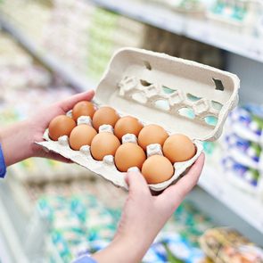 Best eggs - shopping for eggs at grocery store