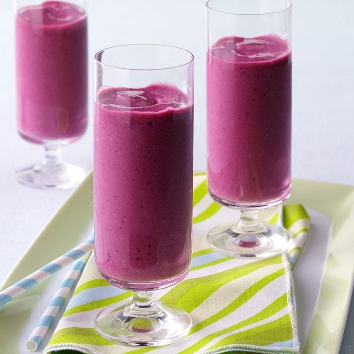 healthy smoothie recipes - Creamy Berry Smoothies