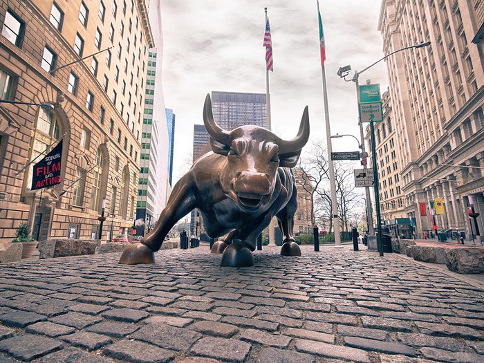 Charging Bull statue, New York City