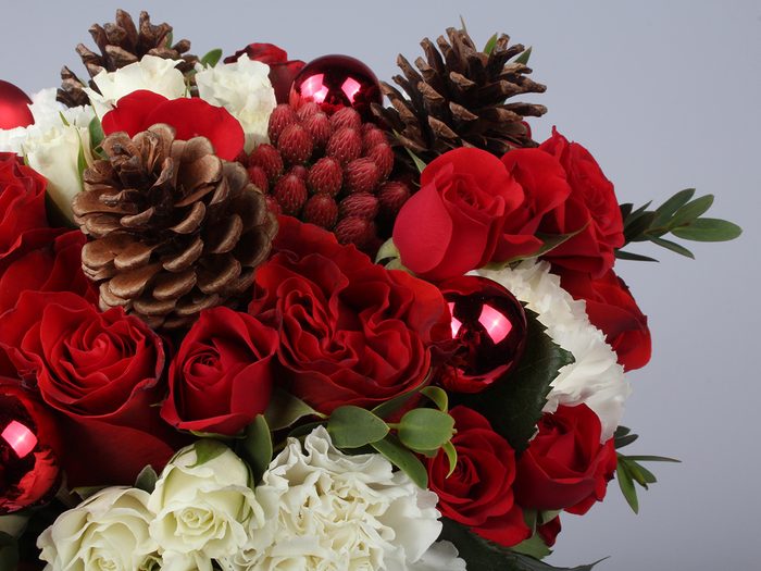 Christmas flowers - roses arrangement
