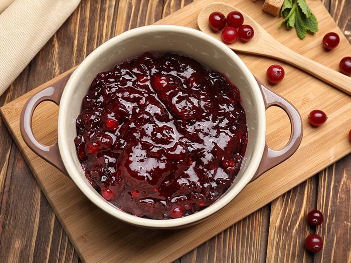 Holiday cooking hacks - Cranberry sauce