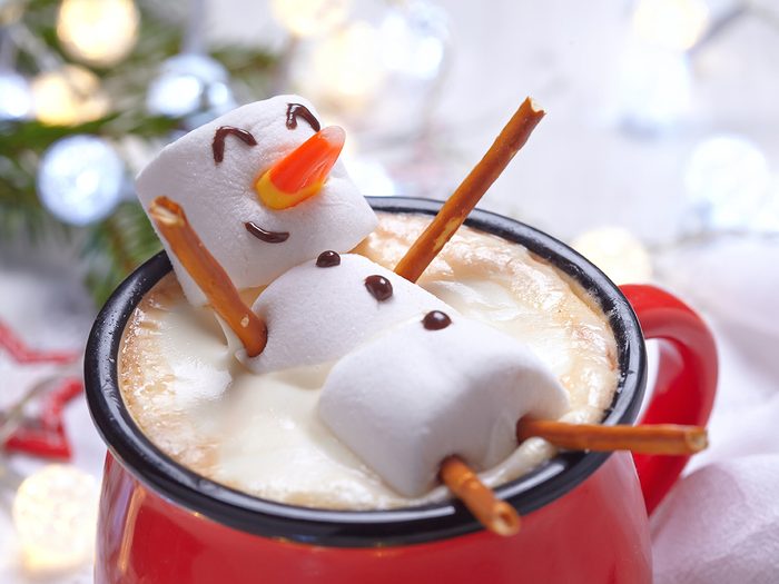 Holiday jokes - marshmallow snowman in cocoa