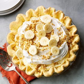Cake mix recipes - Banana Cream Pie With Cake Mix Crust