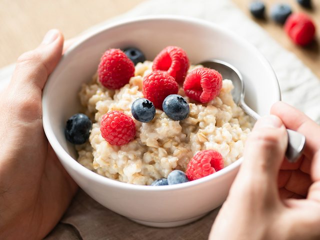 Benefits of oatmeal - bowl of oatmeal porridge