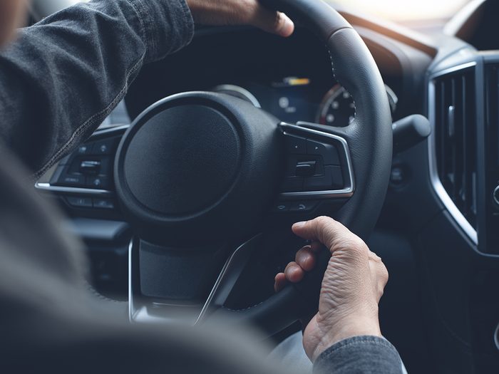Car noises - driver turning steering wheel