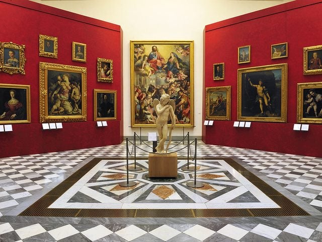 Uffizi Gallery interior - Florence, Italy