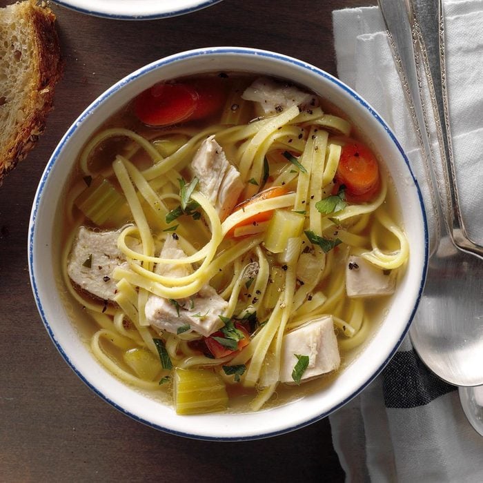 Hearty Homemade Chicken Noodle Soup Exps Sscbz18 25438 B10 18 3b 7