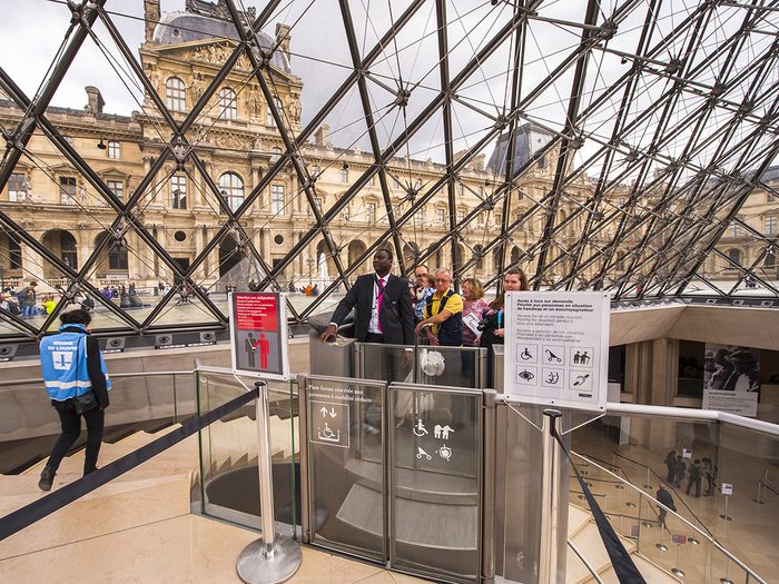Louvre elevator