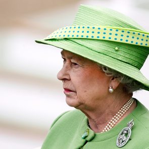 Queen Elizabeth facts - green hat