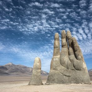 Weirdest landmarks around the world - Hand of the Desert