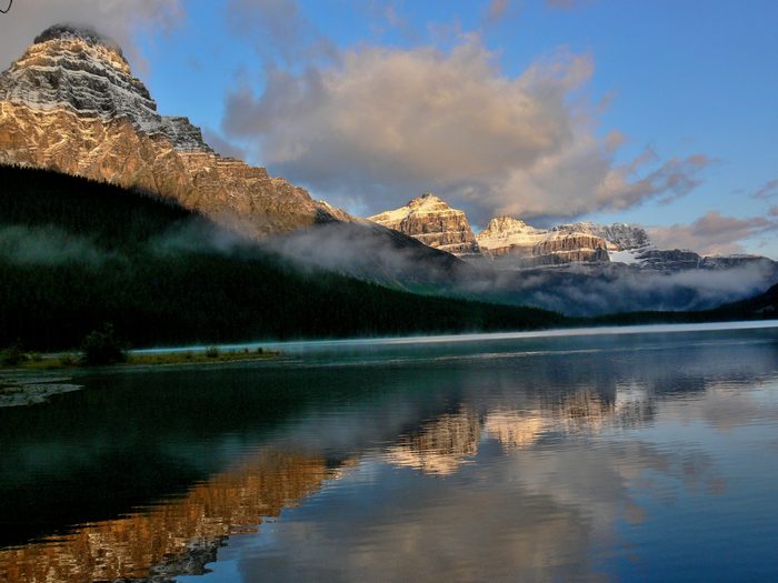 Beautiful Pictures Of Canada - Waterfoul Lake