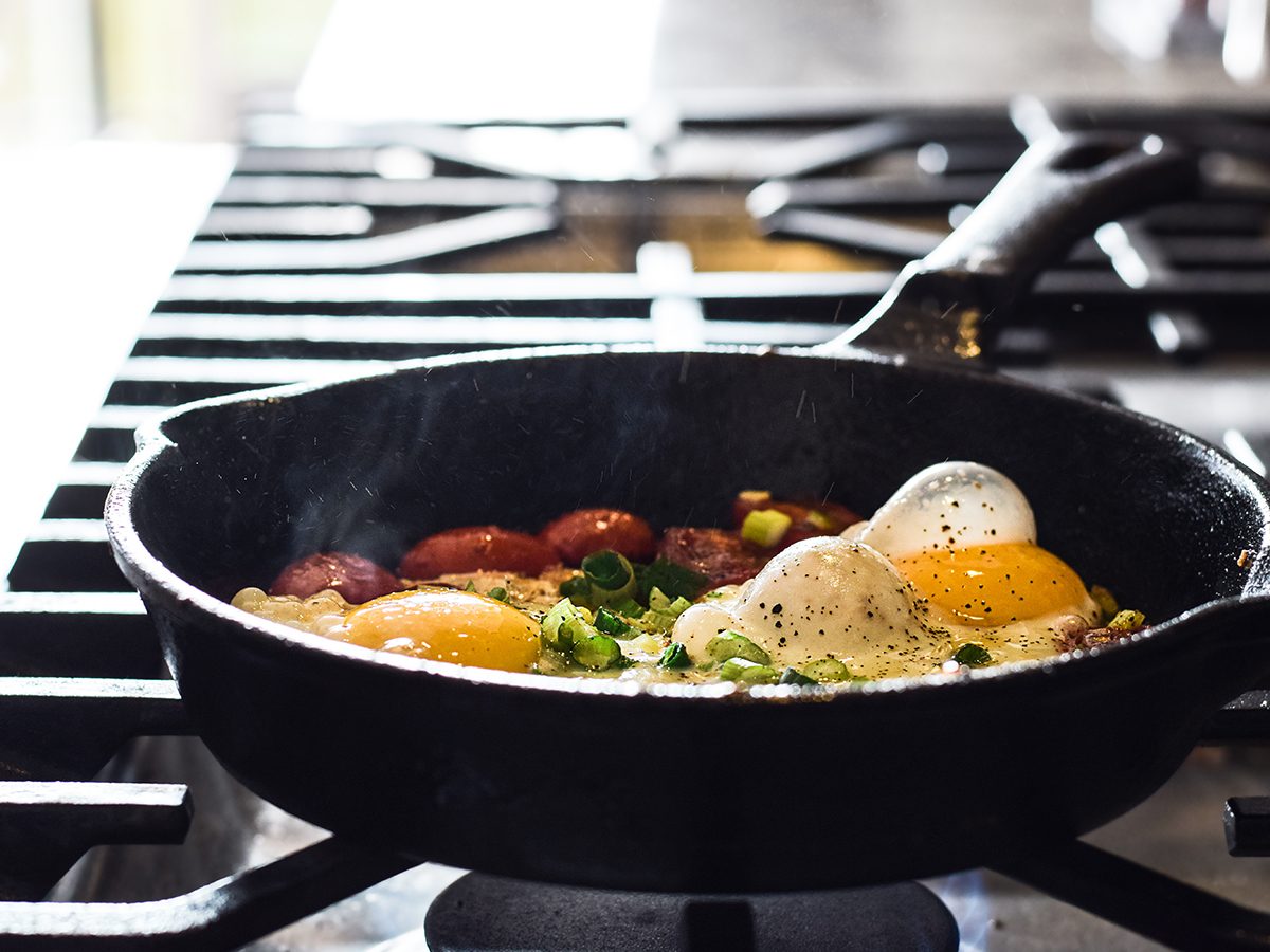 https://www.readersdigest.ca/wp-content/uploads/2022/11/how-to-clean-a-cast-iron-pan.jpg?fit=700%2C900