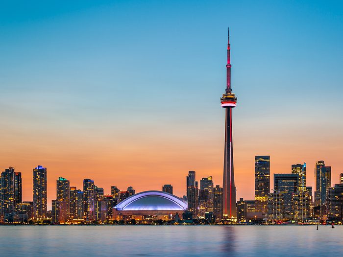 Tallest buildings in Canada - CN Tower and Toronto skyline
