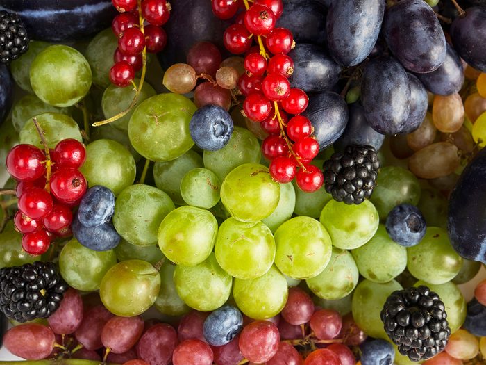 Best foods for your liver - berries and grapes