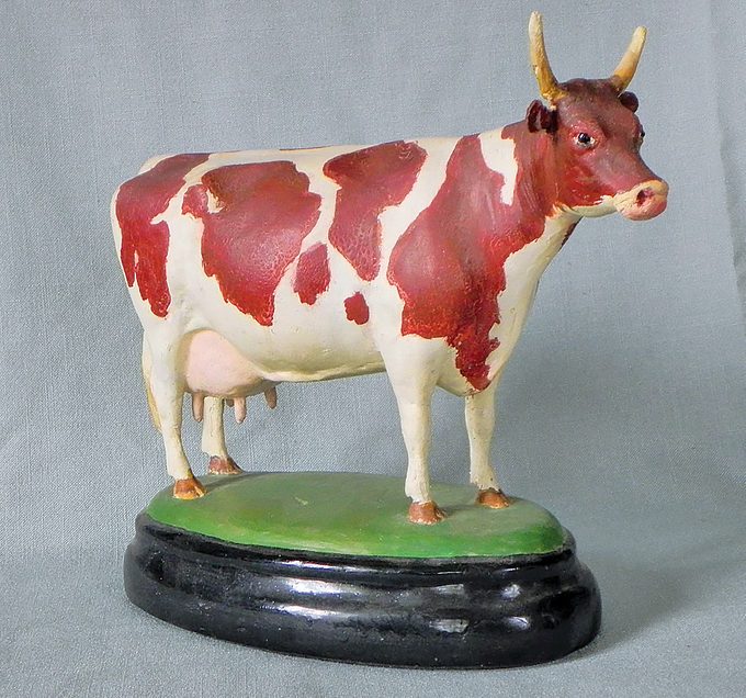 Group Of Five - Quebec Cow Figure