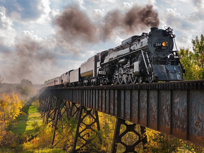 Train Facts - Steam Engine