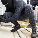 7 Ways to Protect Your Garage From Burglars
