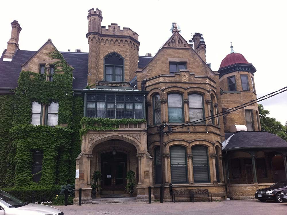 canadas most haunted house