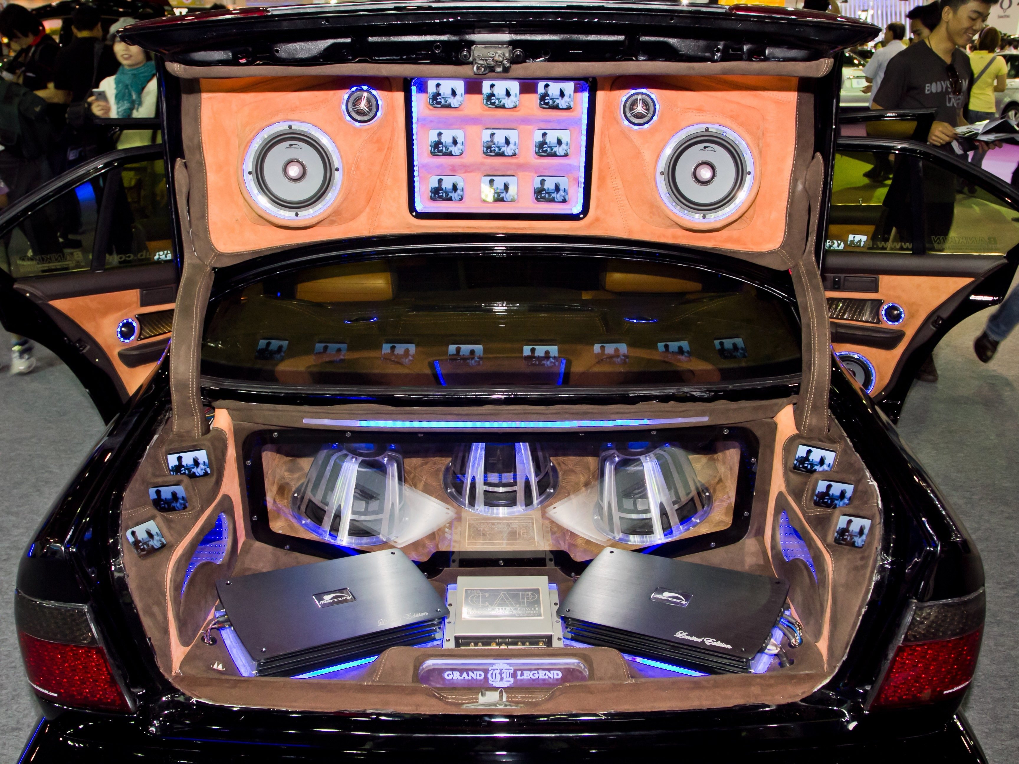 How to Buy the Right Car Audio System